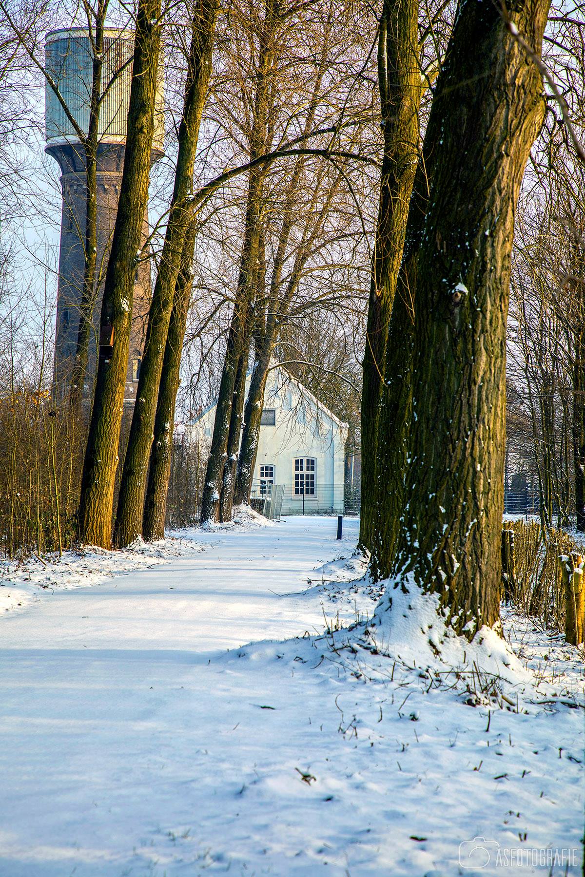 Watertoren en pomphuis